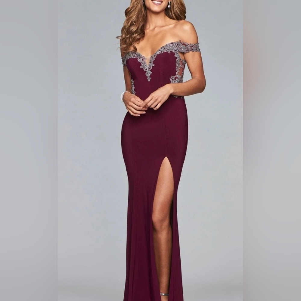Size 4 - Faviana Elegant Off-Shoulder Burgundy Long Dress